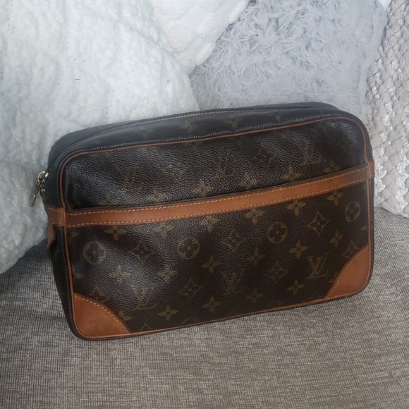 LOUIS VUITTON Compiegne 28 Monogram Clutch Bag,,,Authentic .. - Picture 1 of 16
